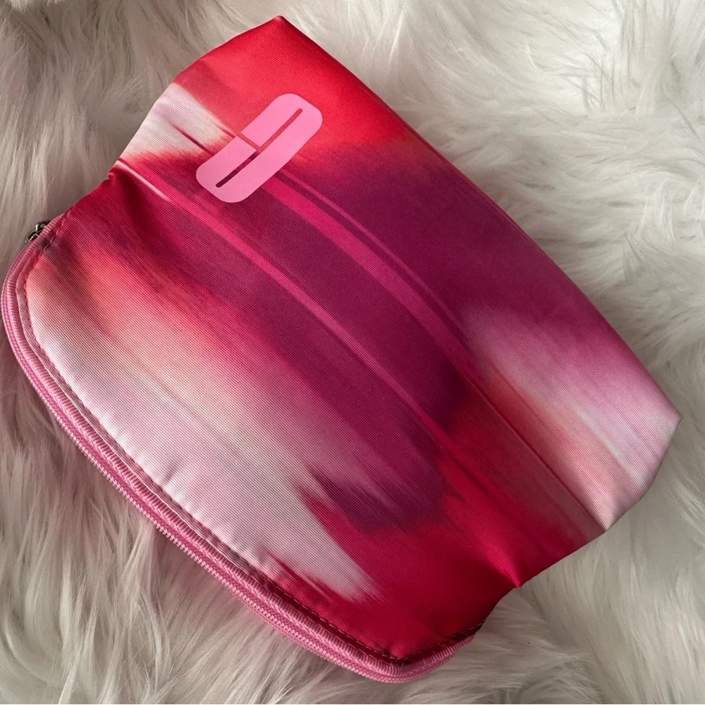 NWOT Clinique Red and Pink Cosmetic Bag - Picture 6 of 7